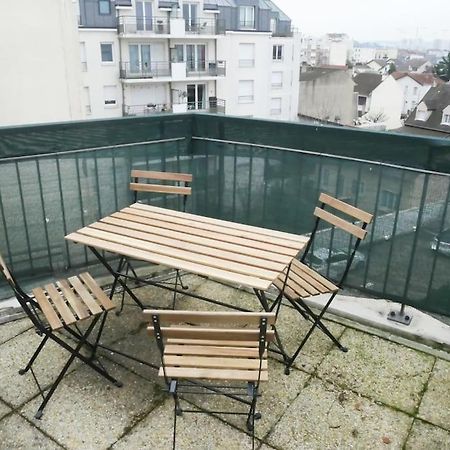 Drancy : 4 Pieces En Centre Ville + Parking Exterior foto